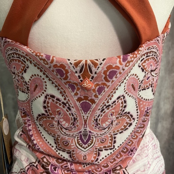 Prana Veeda Indian Red Reflect Tank Top Criss Cross‎ Back Shelf Bra NWT XL - Picture 5 of 11